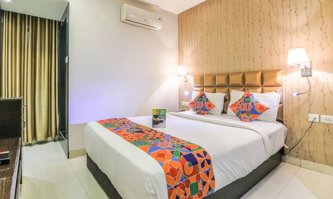 Fish Market Hotel | FabHotel Mansingh Nampally