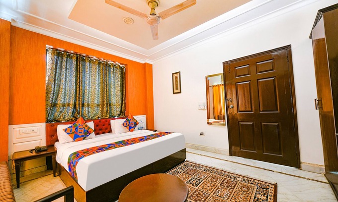 DLF City Hotel | Fabhotel Mosca