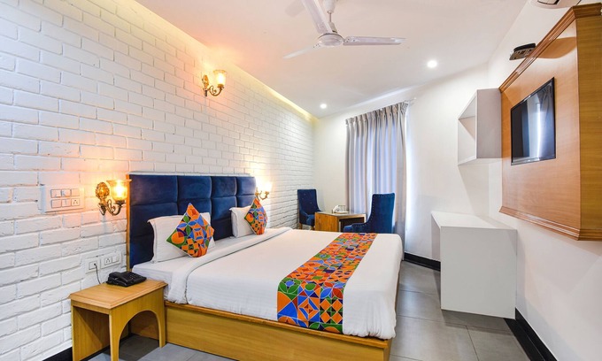 Zirakpur Hotel | Fabhotel Nh7