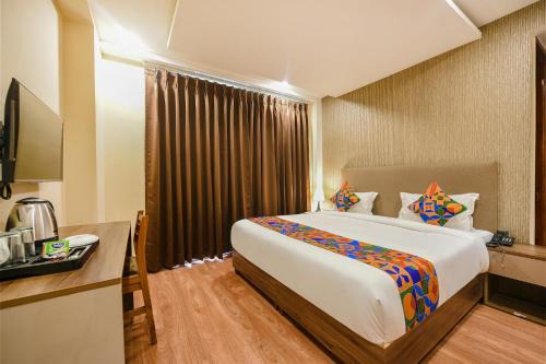 Dwarka Hotel | FabHotel Prime Blest Park Near Yashobhoomi Convention Centre