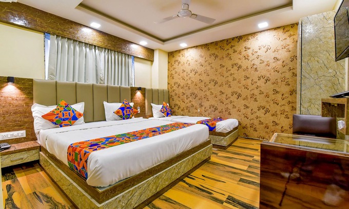 Vadodara Hotel | Fabhotel Raj Palace I