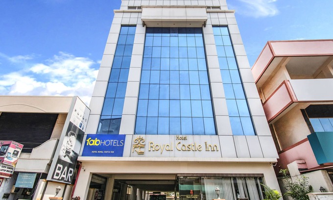 Gandhipuram Hotel | FabHotel Royal Castle Gandhipuram