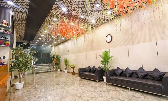 Rohini Hotel | Fabhotel The Crystal Palace
