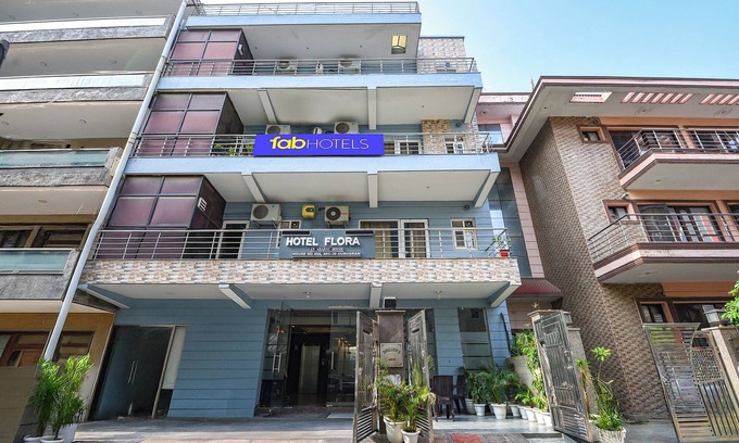 Jharsa Village Hotel | Fabhotel The Flora