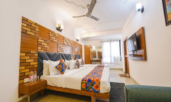 Mahipalpur Extension Hotel | Fabhotel The Grand Ambrosia