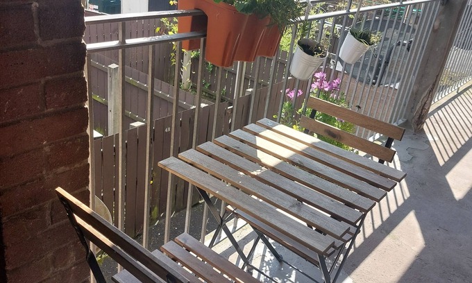 Carnlough Apartamento | Fabulolous 1-bedroom apartment in quaint Carnlough with 3 minute walk to beach.