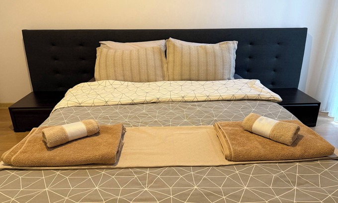 Esenyurt Casa | Fabulous 4-bedroom building with AC in Istanbul