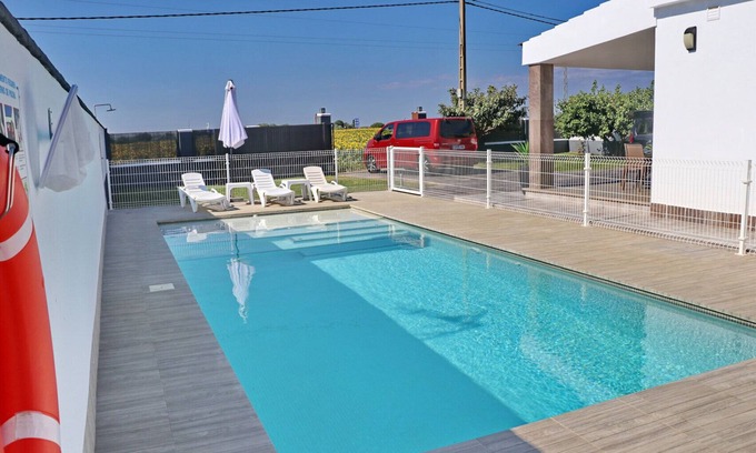 Conil de la Frontera Chalet De Esquí | Moderno chalet con piscina privada