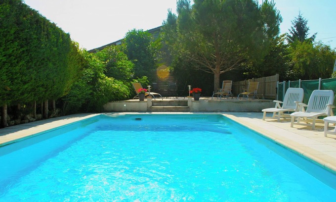 Migron Casa | Fabulous gite with pool, orchard and in village with bar, baker & shops