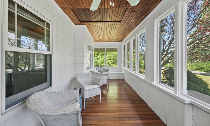 Barnstable Casa | Fabulous location with ocean views and new heated pool