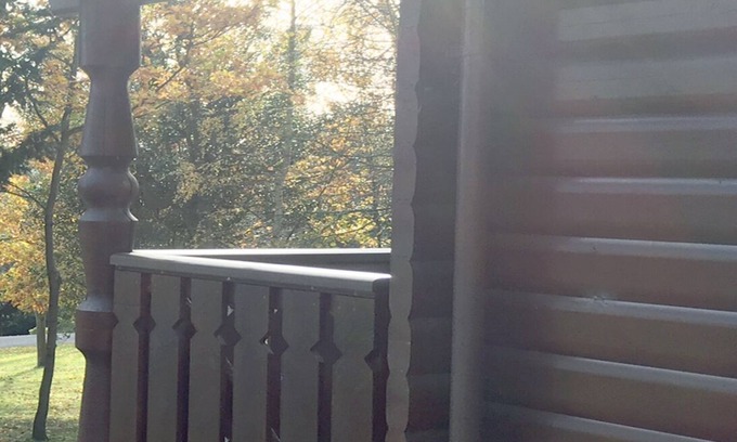 Marlow Casa | Fabulous Log Cabin - 2 Bedroom 2bt