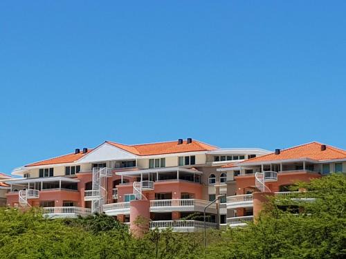 Piscadera Apartamento | Fabulous Ocean View Apartment in Secure Resort, 5 min Walk to Beaches & Restaurants