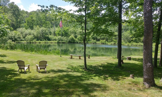 Jamestown Cabina | FABULOSO CHALET DE ESCAPADA PRIVADA EN THE WOODS BEMUS POINT NY