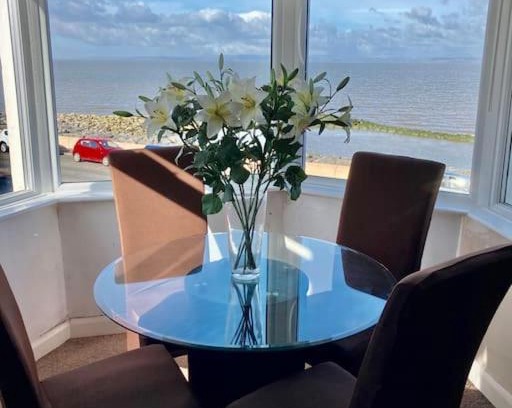 Bare Apartamento | fabulous sea views and sunsets