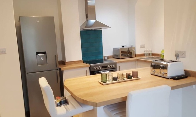 Sidmouth Apartamento | Fabulous Sidmouth apartment with sea peeps