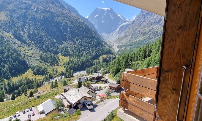 Arolla Casa | Facing the mountains