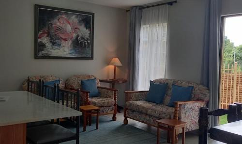 Olympus AH Apartamento | Faerie Glen, No Loadshedding, Short or Long Stays, Fast Wi-Fi