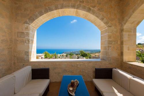 Kato Valsamonero Villa | Faethon villa
