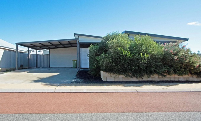 Jurien Bay Casa | Fair Winds: 4 BR, 2 BA House in Jurien Bay, Sleeps 8