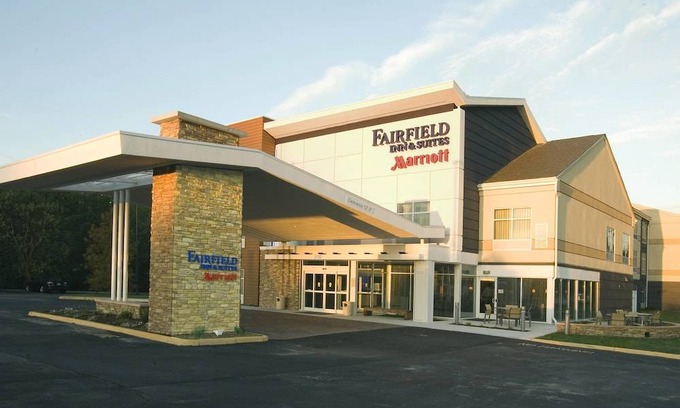 Western Branch North Hotel | Fairfield Inn & Suites by Marriott Chesapeake Suffolk