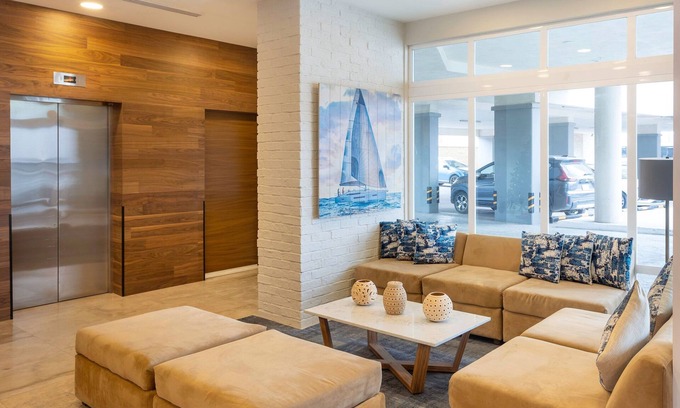 Centro de Cabo San Lucas Hotel | Fairfield by Marriott Los Cabos