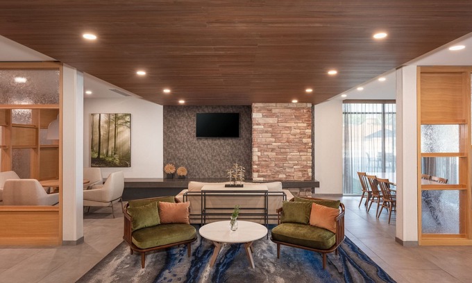 South Central Omaha Hotel | Fairfield by Marriott Inn & Suites Omaha at MH Landing