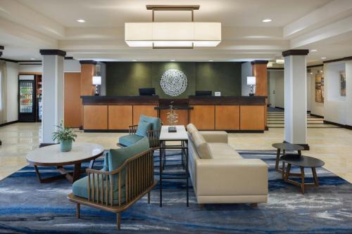 Turlock Hotel | Fairfield Inn and Suites Turlock