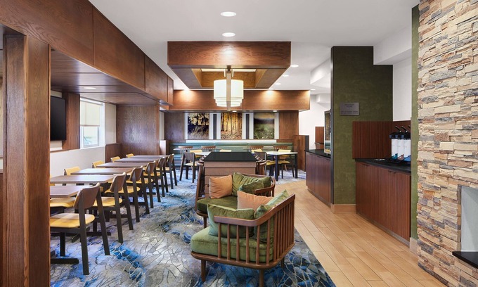 Huntsville Hotel | Fairfield Inn by Marriott Huntsville