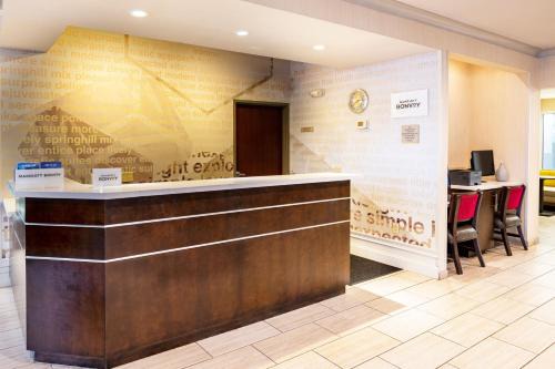 Chesterfield Hotel | Fairfield Inn & Suites by Marriott St Louis Chesterfield