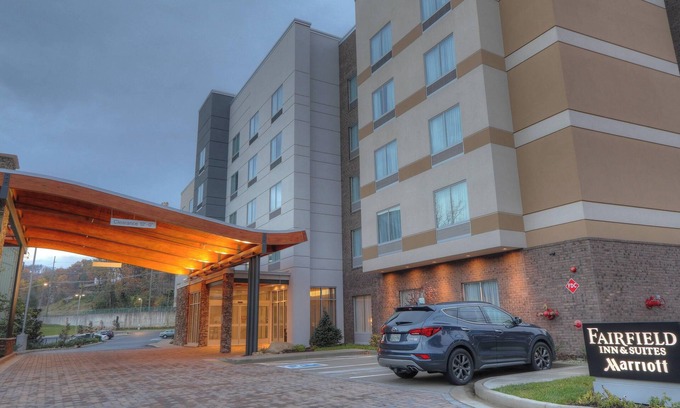 Gatlinburg Hotel | Fairfield Inn & Suites by Marriott Gatlinburg Downtown
