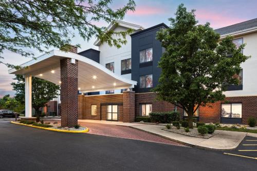 Reynoldsburg Hotel | Fairfield Inn & Suites by Marriott Columbus East