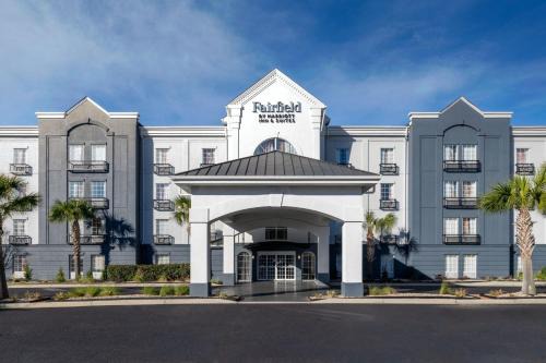 North Charleston Hotel | Fairfield Inn & Suites by Marriott Charleston North/Ashley Phosphate