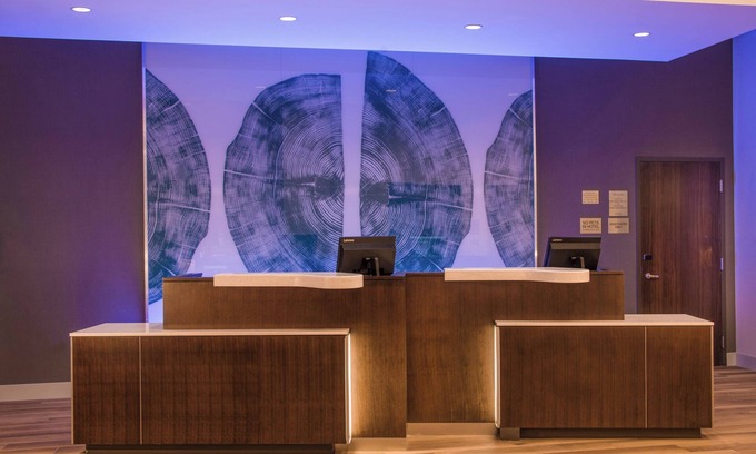 Downtown Dayton Hotel | Fairfield Inn & Suites by Marriott Dayton