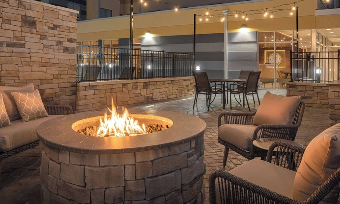 Georgetown Hotel | Fairfield Inn & Suites by Marriott Lexington Georgetown