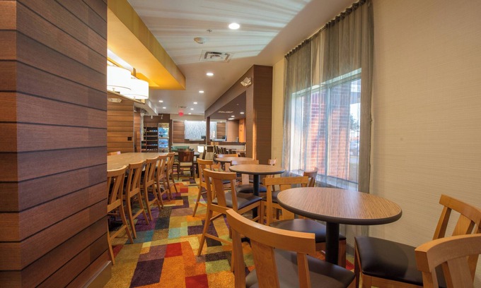 Lewisville Hotel | Fairfield Inn & Suites by Marriott Dallas Lewisville