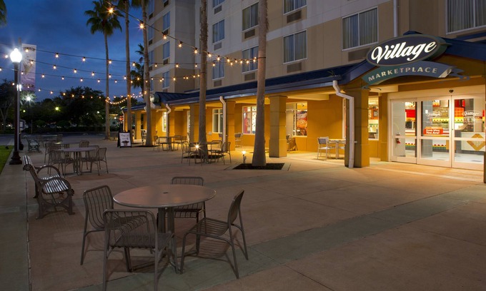 Florida Central Atlantic Coast Hotel | Fairfield Inn & Suites Lake Buena Vista in Marriott Village