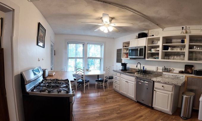 North Cambridge Apartamento | Fairfield Manner