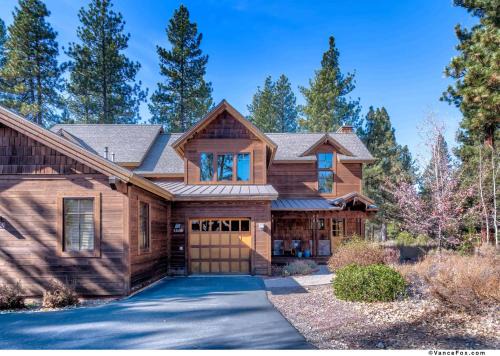 Truckee Casa | Fairway Drive 13136 by East West Hospitality