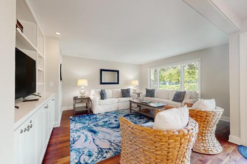 West Beach Village Casa | Fairway Oaks 1377