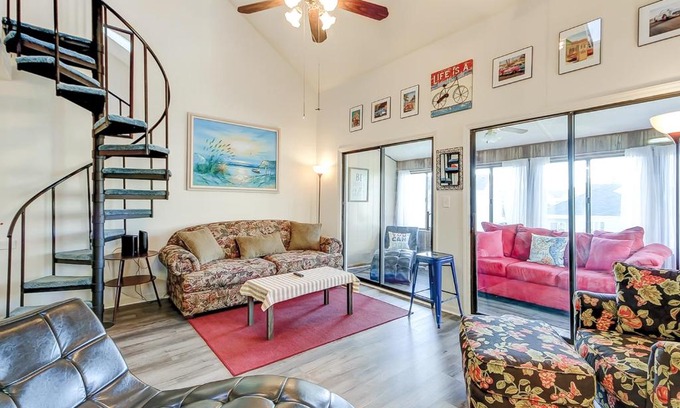 Surfside Beach Apartamento | Fairway Village - B6