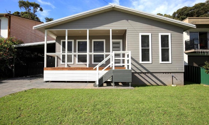 Sanctuary Point Casa | Fairways