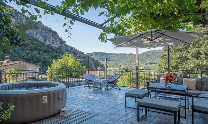 Koper Apartamento | Fairy-Tale Apartment From 17th Century, Koper, Slovenia