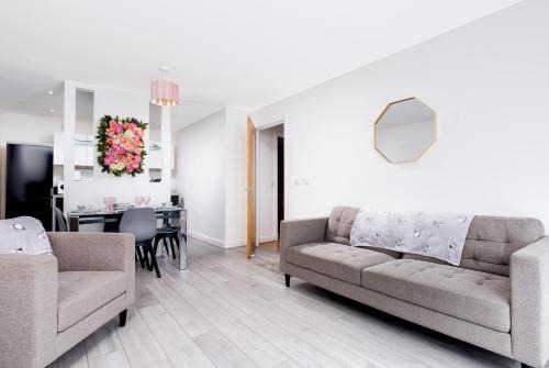 Gay Village Apartamento | Fairytale 2 Bedroom Apartment City Centre Free Parking