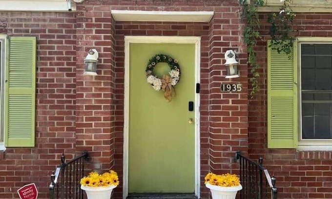 Sylvan Hills Casa | Fairytale Cottage 6 mins To Downtown!
