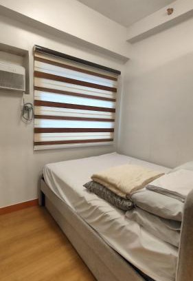 Novaliches Apartamento | Faith Staycation Trees Residences near SM Fairview