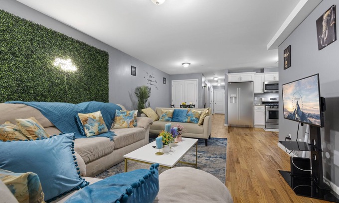 Newark Condominio | FaithInn- 3 Bed 2 Bath EWR/PENN