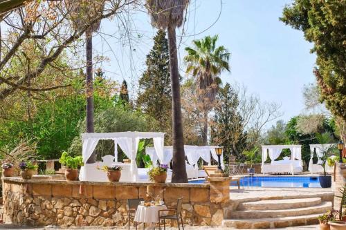 Manacor Apartamento | FALCO II auf Finca Zenara, große Terrasse, XXL Pool, Wifi, Klima, Yoga, Gemeinschaftsküche