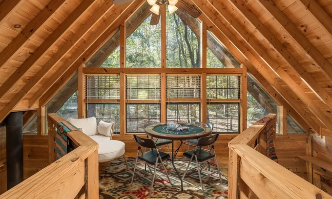 Mentone Casa | Falcon's Lodge an Appalachian Home 5 Magical Acres