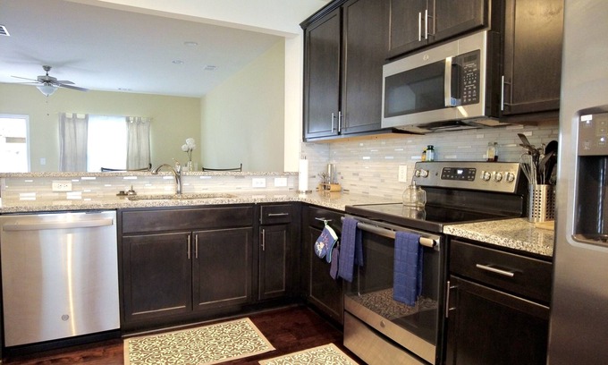 Atlanta Casa | Fall 3 Story 3Bdr Townhome