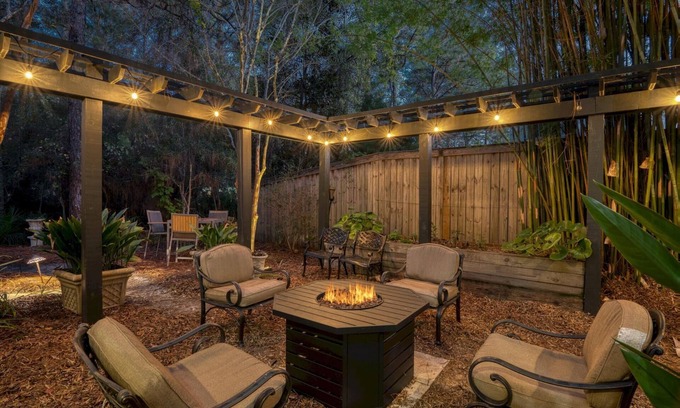 Sugarwood Beach Casa | Available for Summer Stays! Private Pool and Spa! 5 Adult Bikes! Carriage House!